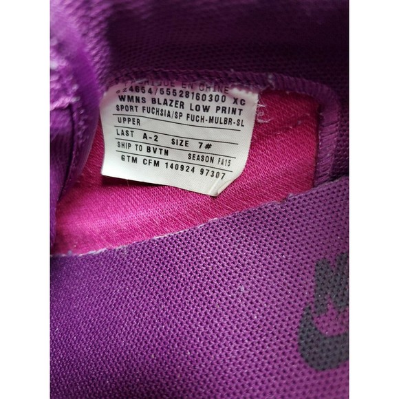 Nike Blazer Low Fuchsia Pink Snake Print Women's Size 7 Sample Sneaker Shoes - Picture 10 of 11
